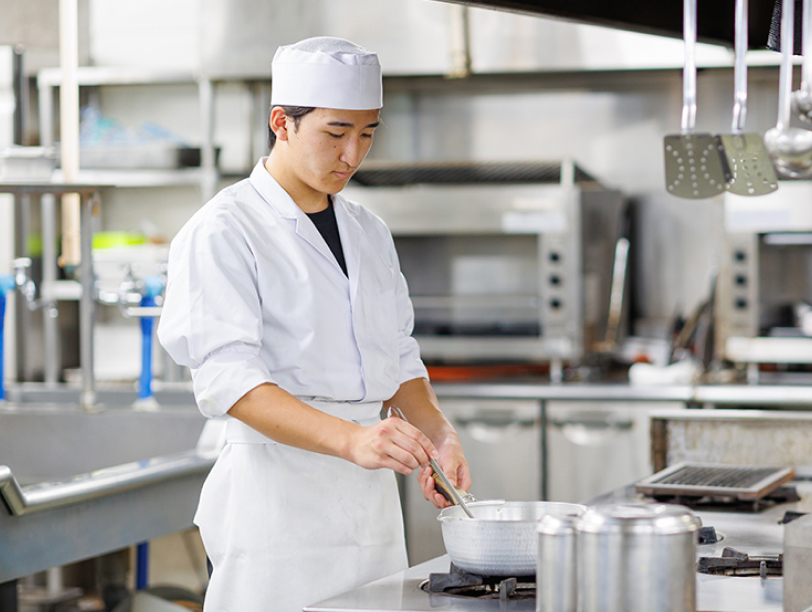 画像：調理業務の様子