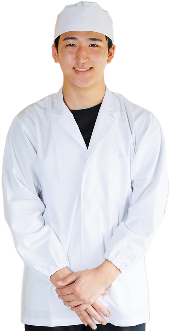 画像：ロビーに佇む男性の調理師